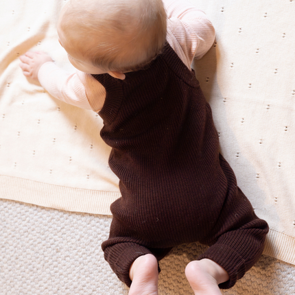 Kleines Set Pullover & Latzhose