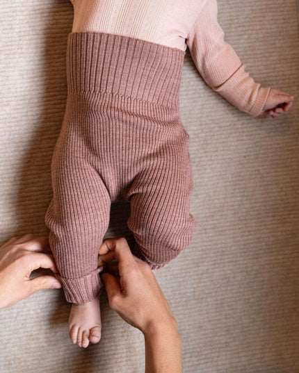 Kleines Set mit Bundhose, Leggins & Overall