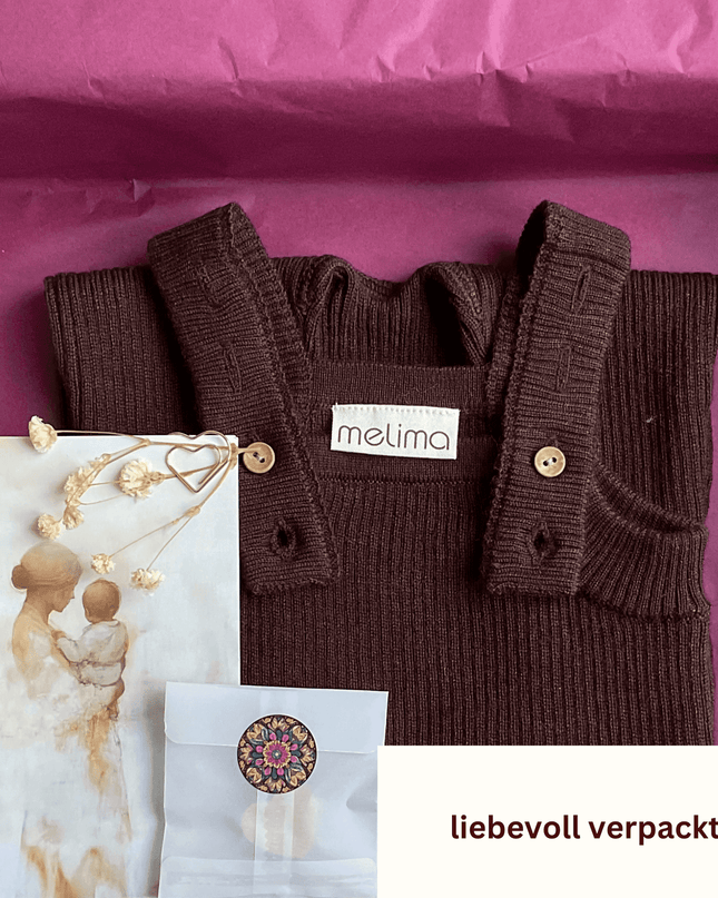 Kleines Set Overall und Bundhose